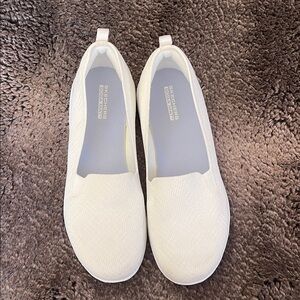 Skechers Women's White Slip-On Sneakers size 9